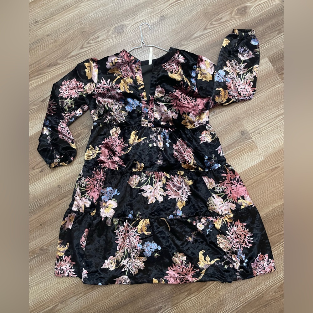 Anthropologie Uncle Frank Floral Velvet Dress 100% Viscose Size M - Picture 3 of 9